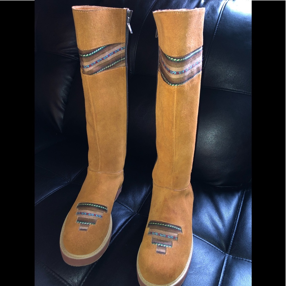 INCA tan leather boots with southwest trim SZ 8